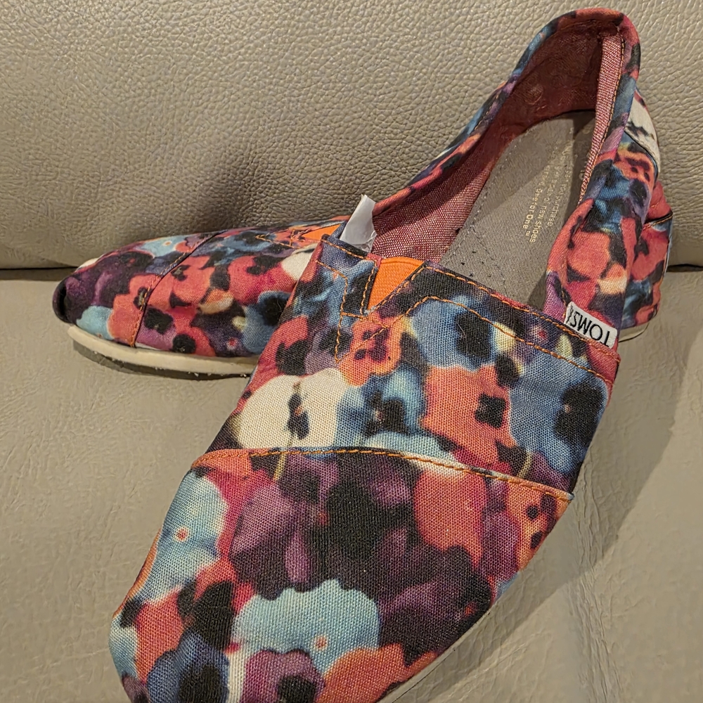 Toms Women's Floral Canvas Loafers